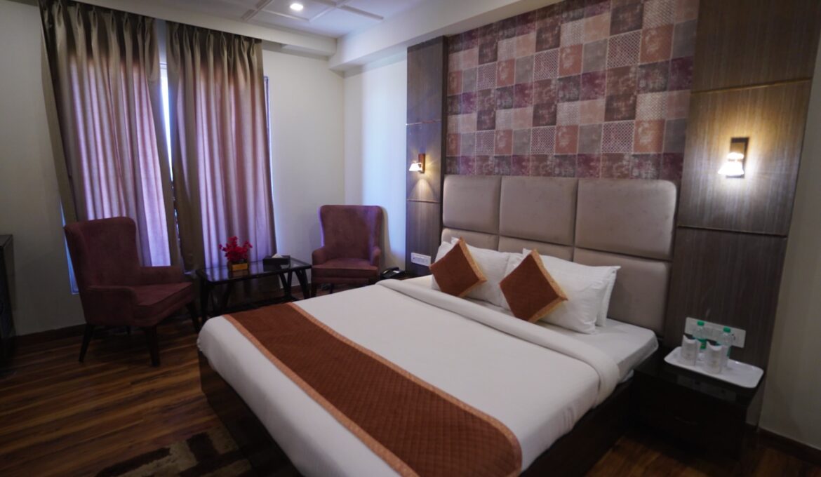 hotel in vrindavan